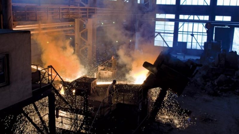 Светлинский ферроникелевый завод сообщил о сокращении персонала