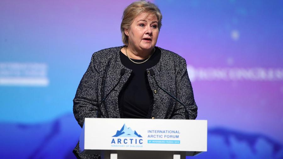 Премьер-министр Норвегии отказалась верить в российскую угрозу