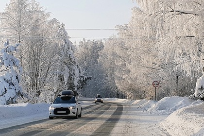 Россиянам посоветовали срочно менять летние шины на зимние