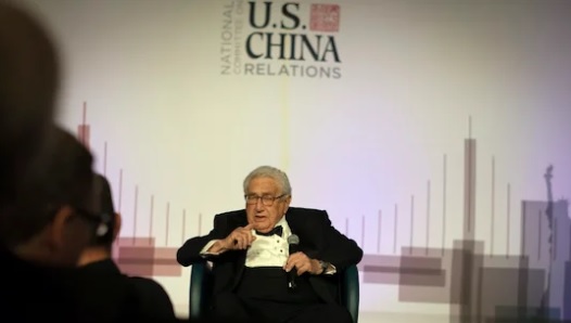 Киссинджер предупредил о «катастрофических последствиях» конфликта США и Китая