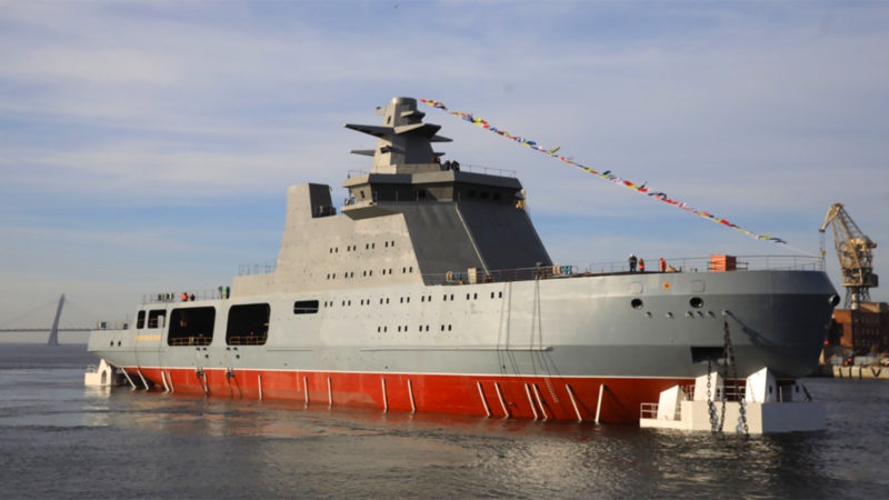 В Петербурге произошел взрыв на корабле, строящемся для ВМФ России