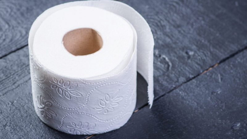 Жители США панически скупают туалетную бумагу