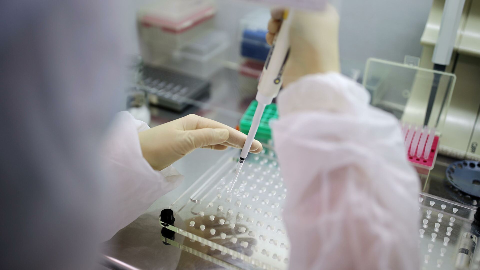 В России работают над универсальной прививкой от ротавируса и гриппа
