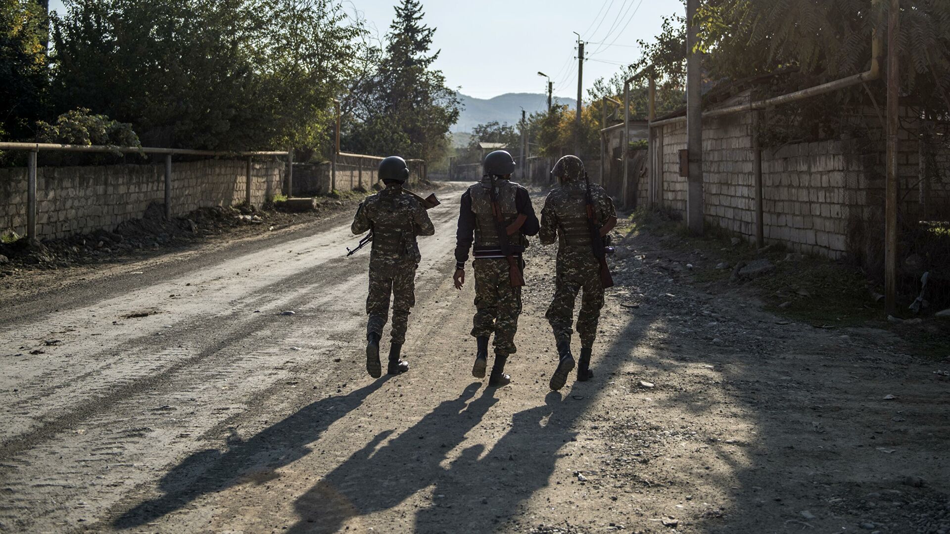 В Карабахе пропали около сотни армянских военных