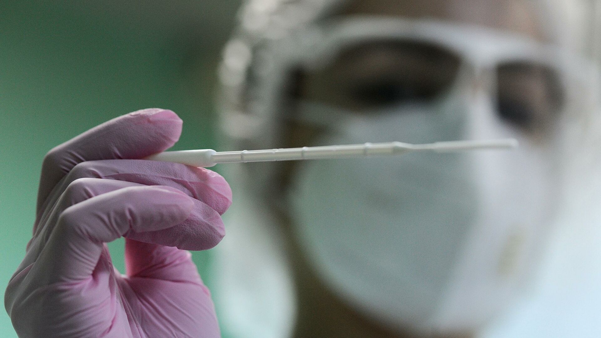 В Крыму спрогнозировали окончании пандемии коронавируса