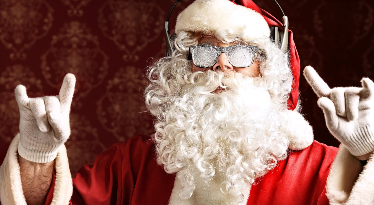 Эпидемиолог предупредил об опасности бороды Деда Мороза во время пандемии