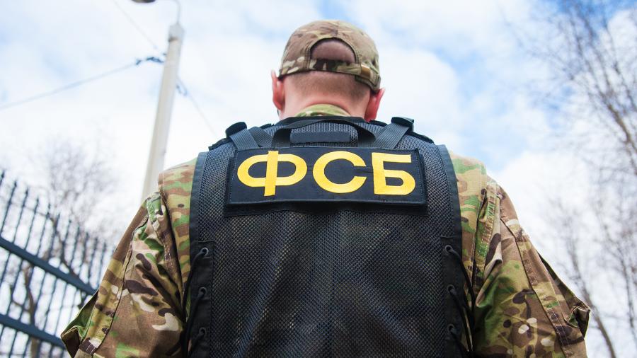 На Кавказе взорвали бомбу у здания ФСБ