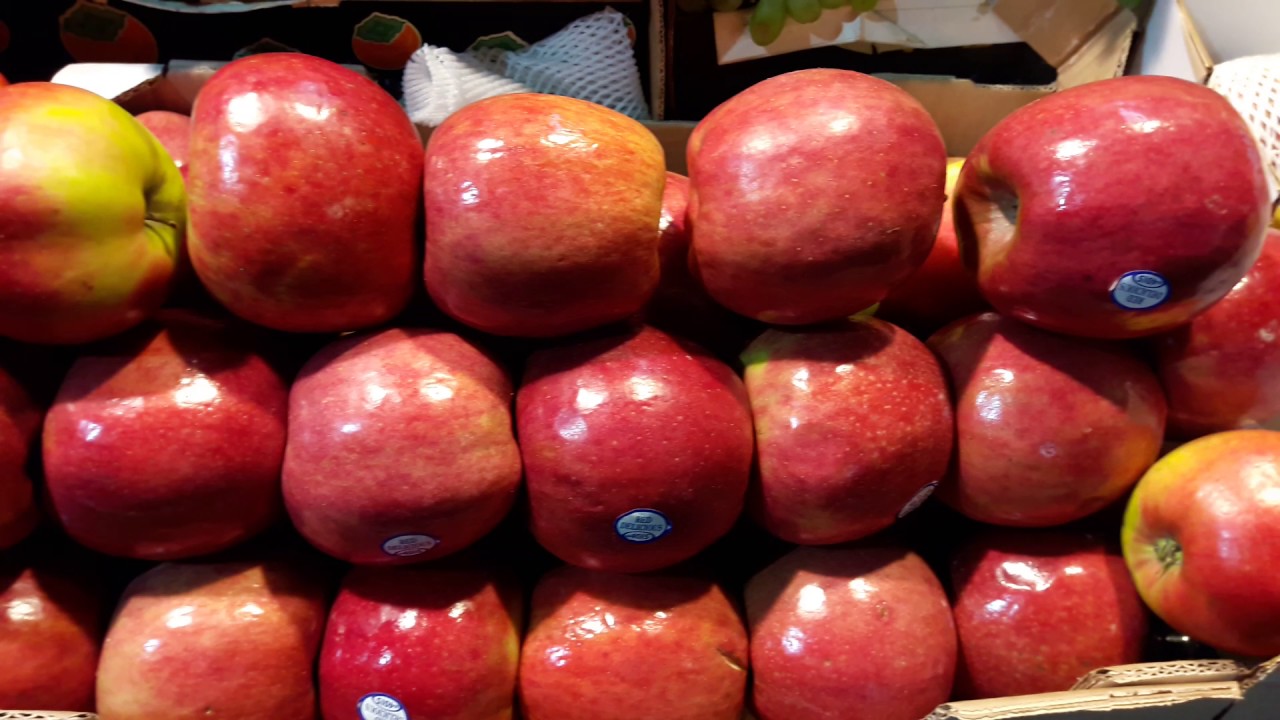 Азербайджанские яблоки и помидоры запретили ввозить в Россию