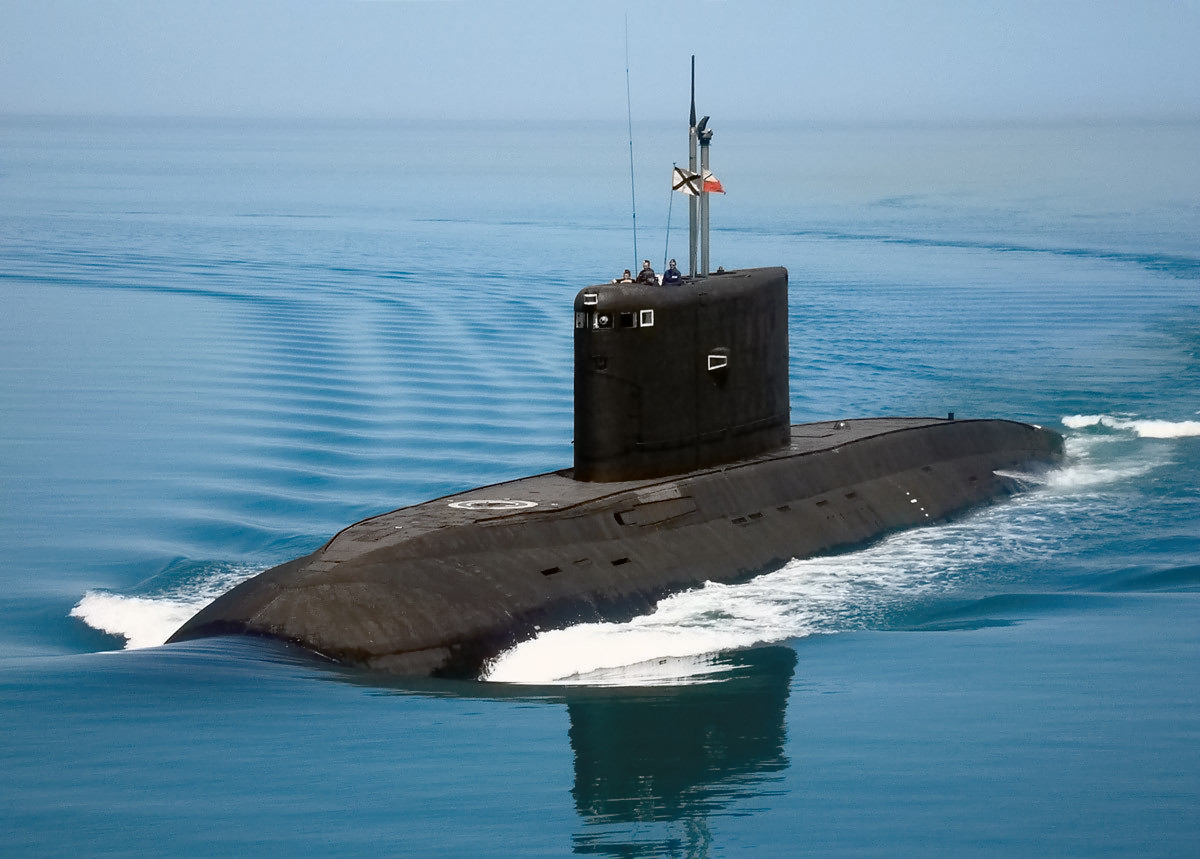 Российская субмарина пропала с радаров НАТО