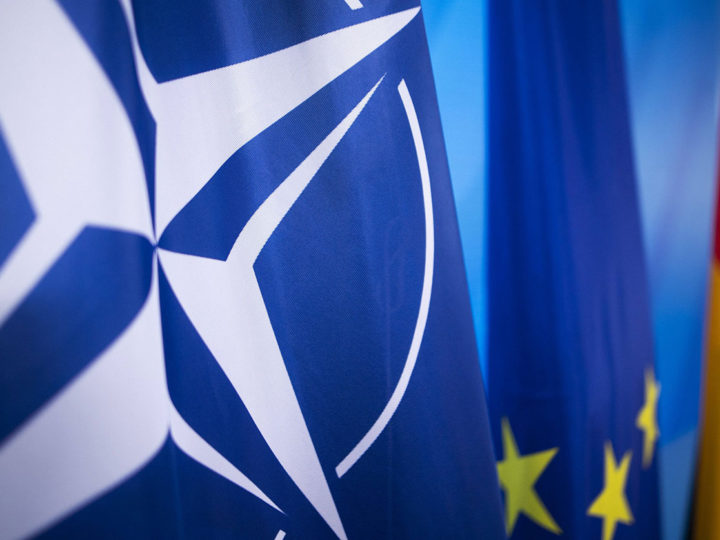 НАТО отправит корабли и истребители в Восточную Европу