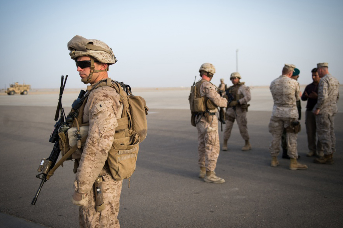 В Афганистане остались не менее 200 американцев