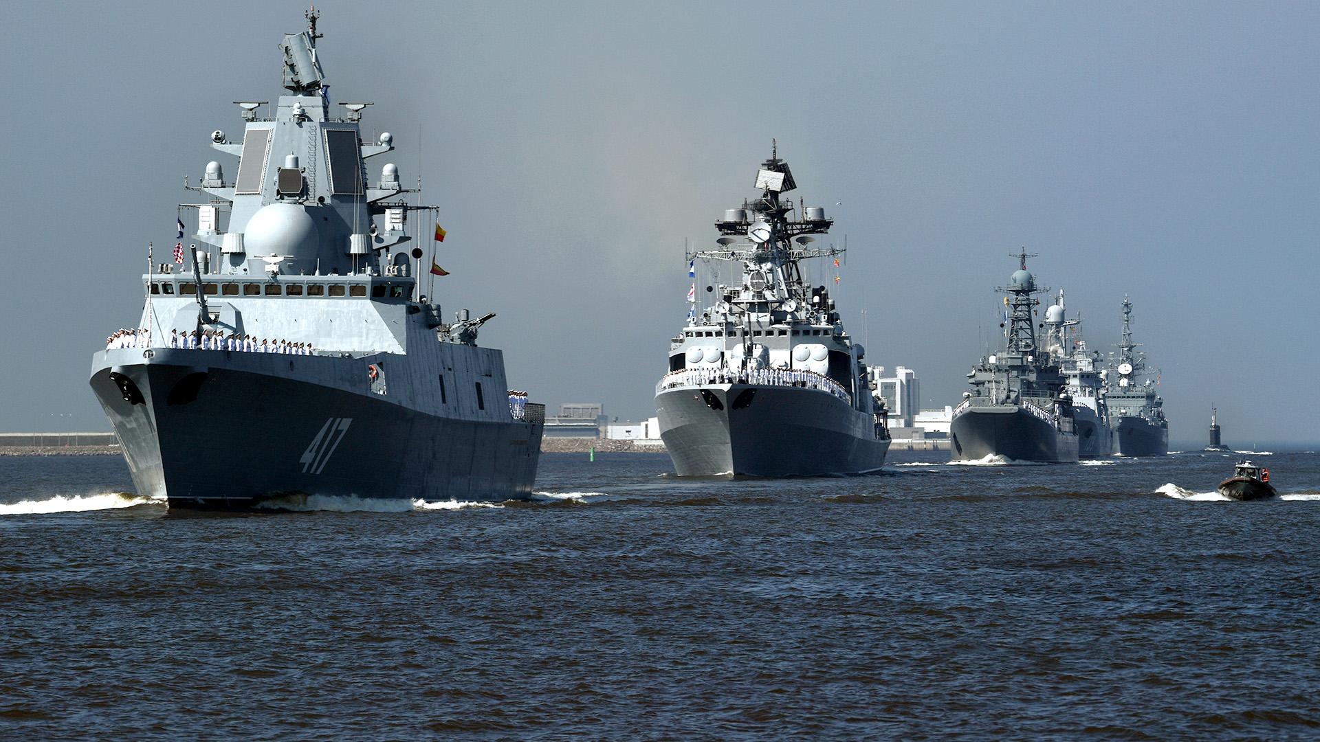Российский флот пополнят семь боевых кораблей