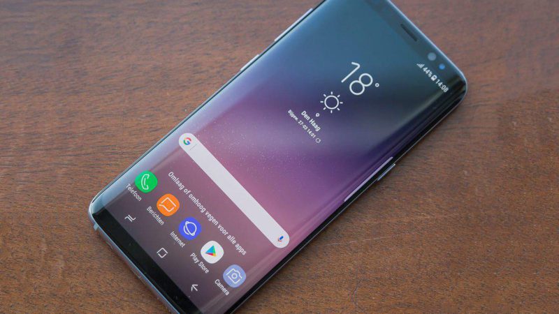 Десятки моделей телефонов Samsung запретили продавать в России