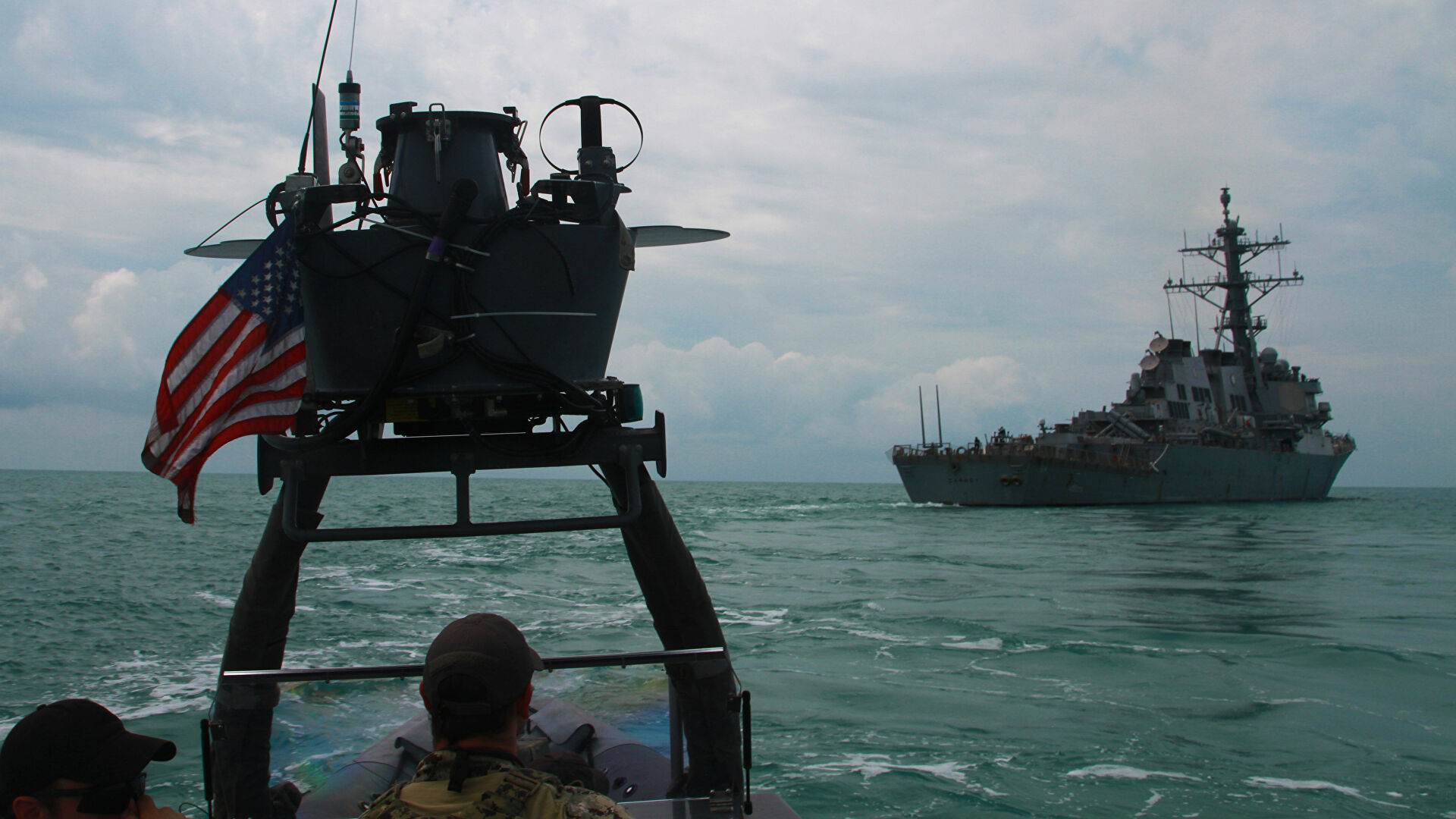 Действия США в Черном море назвали демонстрацией силы