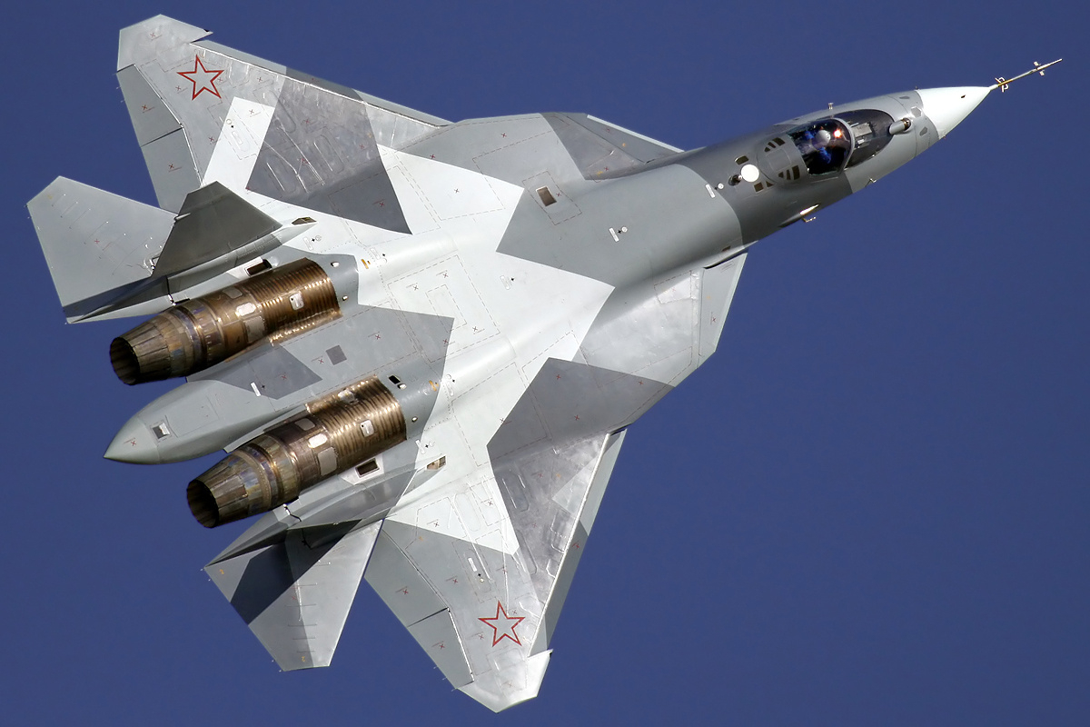 Серийные истребители Су-57 поступят в ВКС России в декабре
