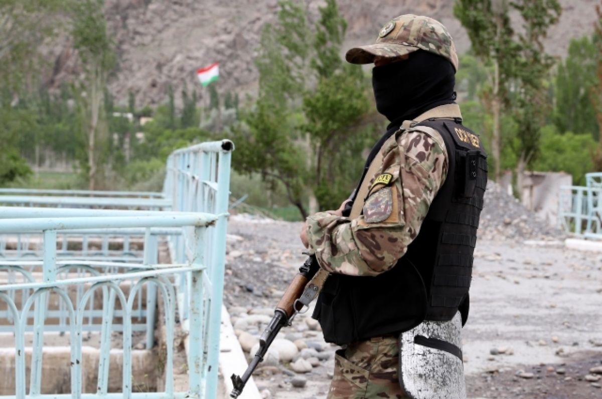В Таджикистане заявили о прекращении стрельбы на границе с Киргизией