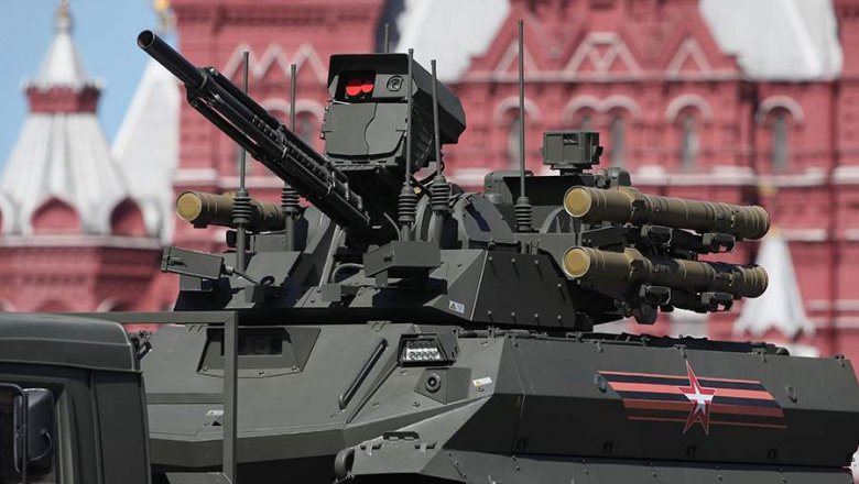 Военные объекты в России будут охранять роботы с пулеметами